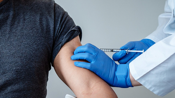Лекар: Тестовете за антитела нанесоха голям удар на ваксинацията у нас