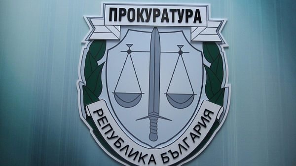 Учител обвинен в сексуално посегателство над ученичка