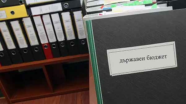 Удължаването на държавния бюджет влиза на комисия в НС