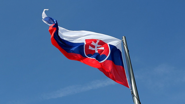 Словакия изгони 3-ма руски дипломати за шпионаж