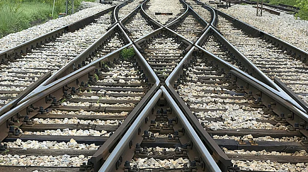 Кой е новият играч в жп сектора и какво следва за пътниците?