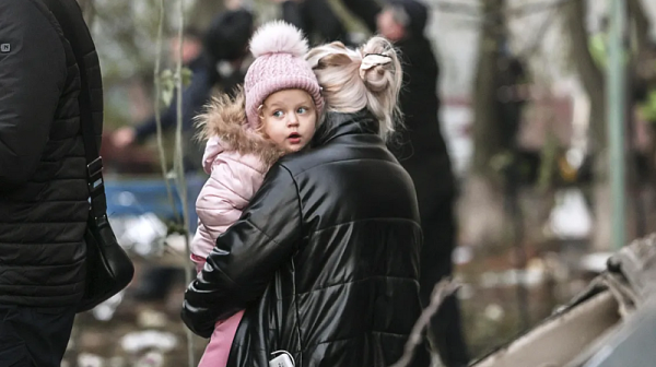 Отвлечени, изтрити, превърнати в руснаци: Трагедията на украинските деца