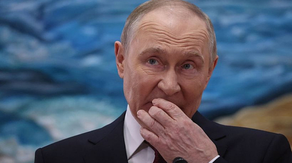 Излъгали Путин, че 90% от украинците го обичат. 10 пъти чакал САЩ да нападнат Русия