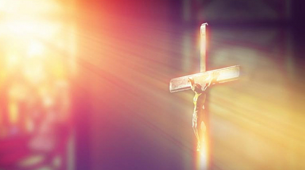 Кръстопоклонна неделя - покланяме се на най-яркият символ