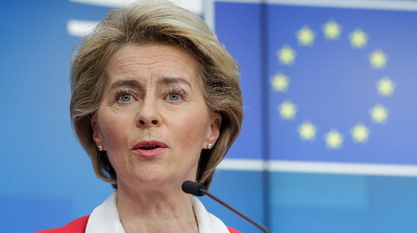 Урсула фон дер Лайен: Трябва да се обсъди въвеждане на задължителна ваксинация в ЕС