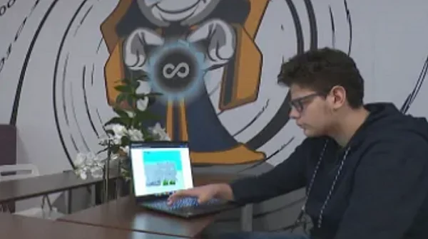 Ученикът Александър Донков спечели първо място на световна олимпиада по програмиране