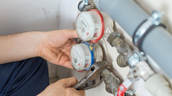 Спират водата към имоти на длъжници с големи сметки