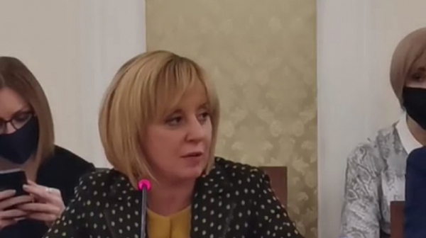 Мая Манолова: Комисията по ревизията показа, че корупцията може и да се осветява, а не само да се говори за нея