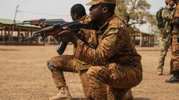 19 са жертвите от терористичното нападение в Буркина Фасо