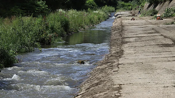 Столична община ще търси решения за района около река Владайска