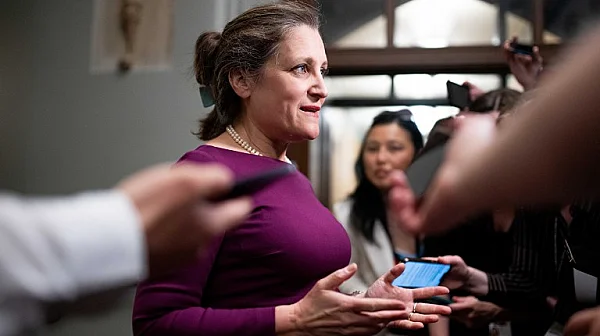 Бивш вицепремиер на Канада ще съветва Зеленски по икономическите въпроси