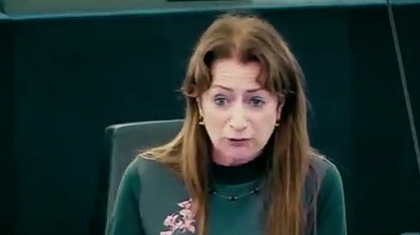 Ирландски евродепутат: Гешев ни се присмива, казва на Борисов как да прикрива твърденията за пране на пари