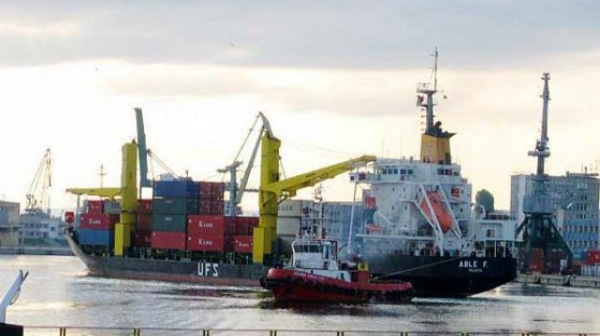 Моряци бедстват във Варна, руска фирма е изоставила кораба заради дългове