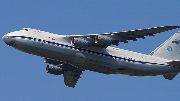 МВнР: Руски военно-транспортен самолет Ан-124 е прелетял над България. Не бойте се, деца!