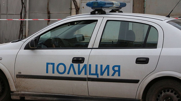 Кьоркютук пиян шофьор блъсна две коли и паркира в магазин в Пазарджишко
