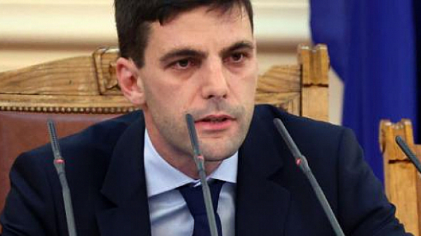 Никола Минчев: Още няма решение за коалиция с ”Демократична България”