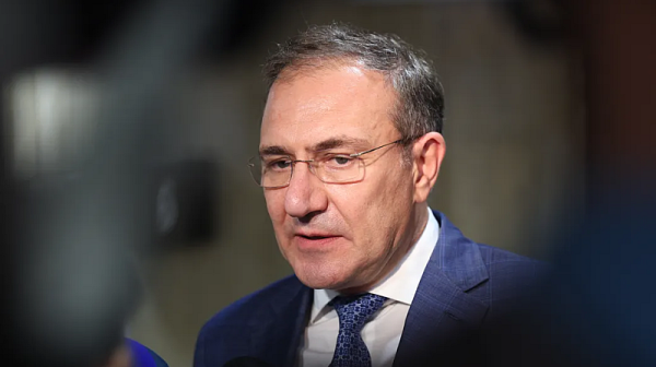 Държавата няма да остави нито един нелегален дом за възрастни хора, уверен е министър Гуцанов