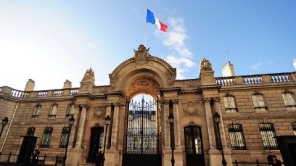 Меланшон vs. Глюксман: Кой ще поведе лява Франция срещу крайната десница?