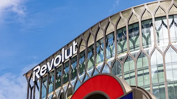 Италия глоби Revolut заради подвеждащи реклами за инвестиции