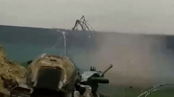 Украинци свалиха с картечница 