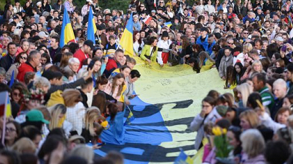 Германия спира изплащането на обезщетения на годни за военна служба украинци