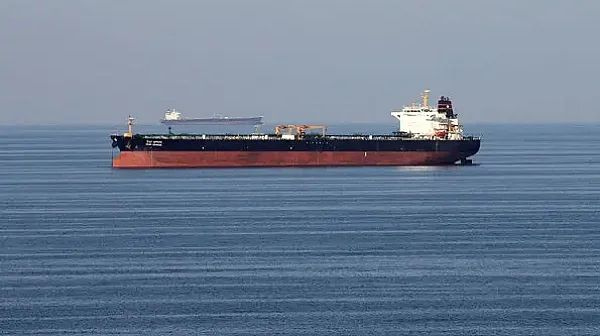 Ормузкият проток – нова „танкерна война“? Уроците от 80-те и рисковете днес