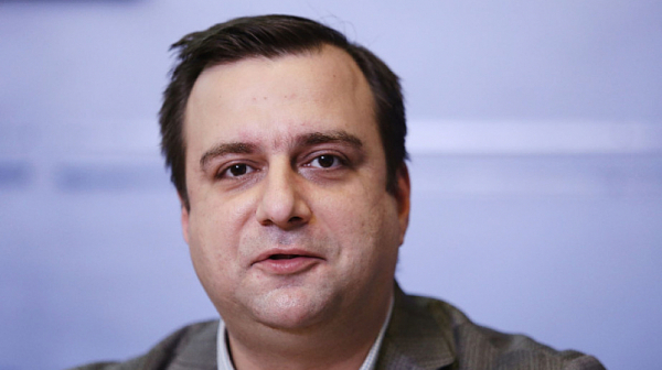 Политологът Борис Попиванов: Проблемът не е в ревизията, а във визията