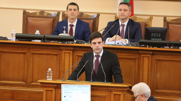 ”Продължаваме промяната” оттегля кандидатурата на Минчев за председател на НС