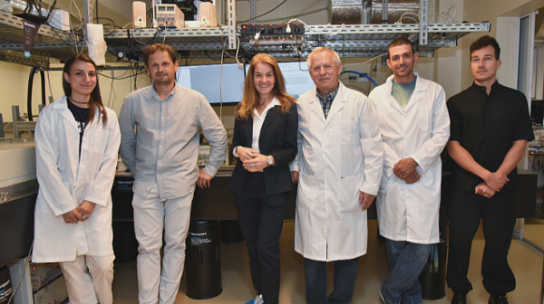 Пробив на български учени: С лазерни лъчи и хелий създадоха по-чиста и мощна ядрена енергия