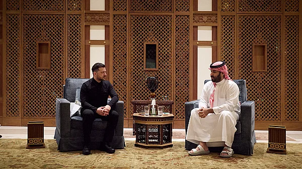 Украйна и Саудитска Арабия подписаха ключово отбранително споразумение