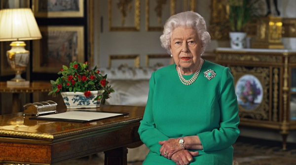 Елизабет II зове за по-стабилно и по-сигурно бъдеще за планетата