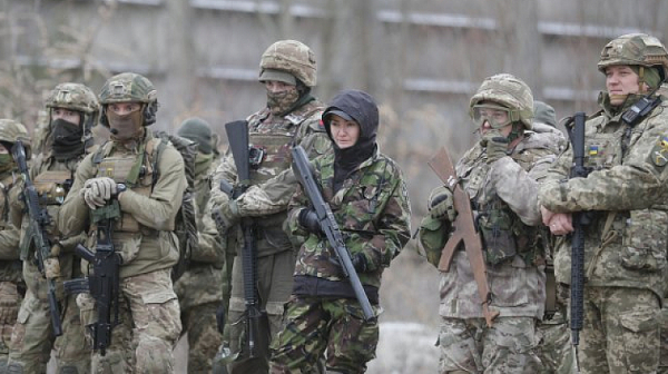 Пореден успех! Руската администрация се оттегли от Нова Каховка