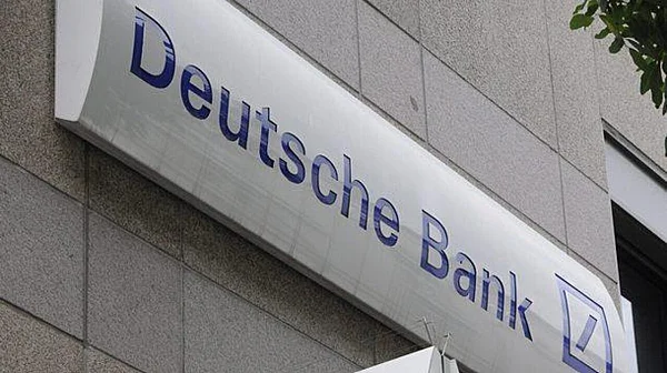 Обиски в Deutsche Bank заради подозрения за пране на пари