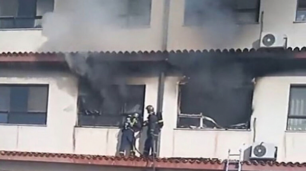 Пожар в болница в Солун. Най-малко един човек е загинал