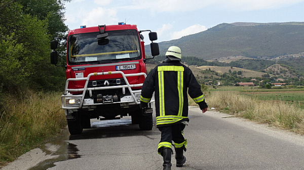 Разраства се пожарът в Родопите