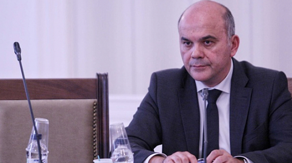 Премиерът поиска и прие оставката на социалния министър Бисер Петков