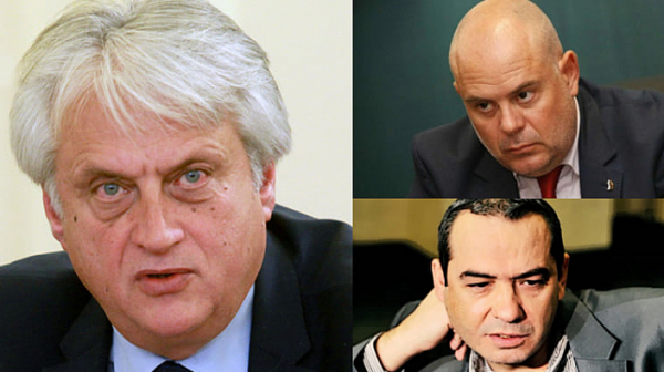 Само във Фрог: План за махането на Рашков обсъждали прокурори и човек на Еврото на тайна среща