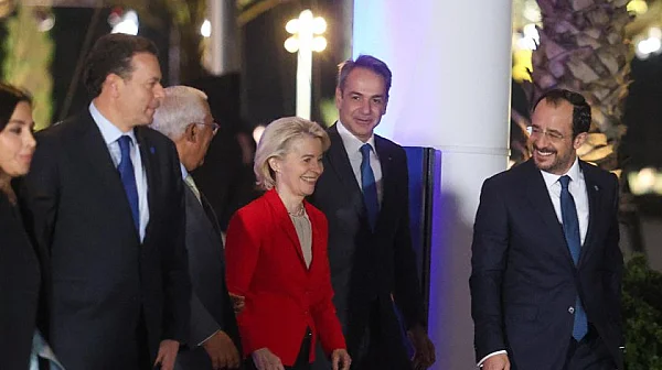 Неясноти за отбраната и несигурно бъдеще за Украйна: 6 извода от срещата на върха на ЕС