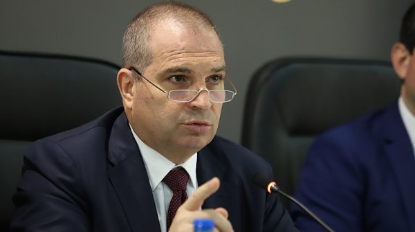 Гърция затвори коридора, България натиска ЕК за решение