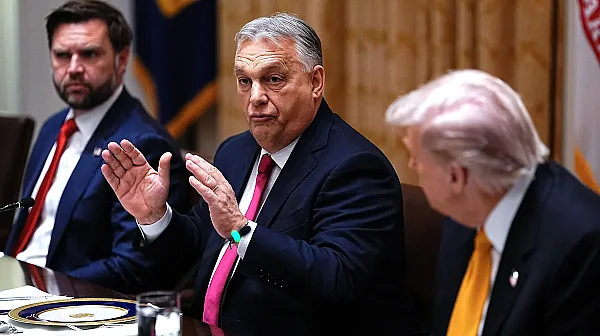 Приятел в нужда се познава: MAGA ще спасява изборите на Орбан