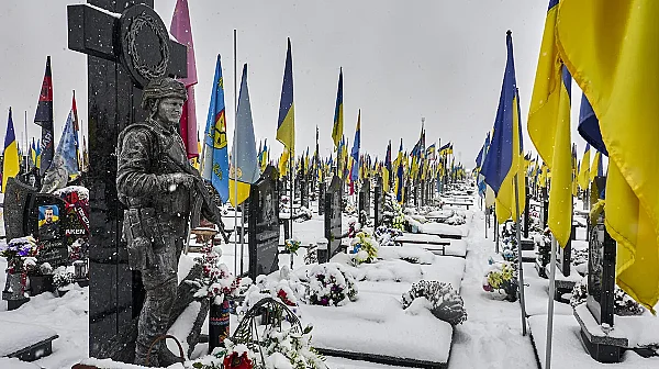 Дронове, ракети и милиони жертви: Войната в Украйна в цифри