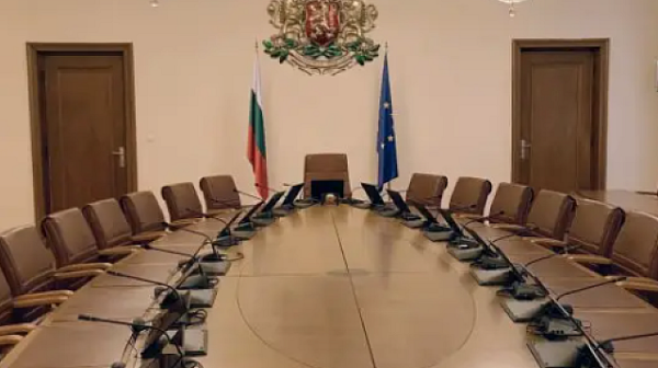 Първо заседание на новото служебно правителство
