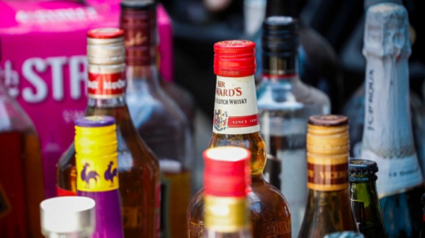 Забраняват алкохола в заведенията в Норвегия по време на празниците