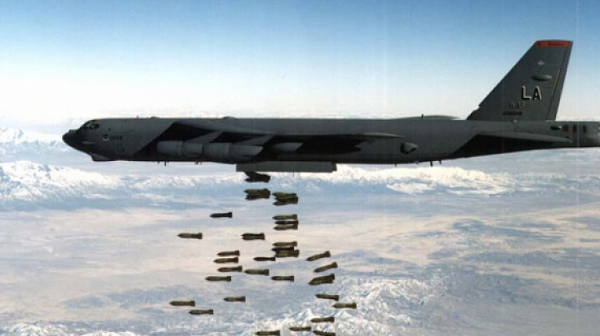 Москва обвини САЩ в провокация с бомбардировачи на учения над Балтийско море