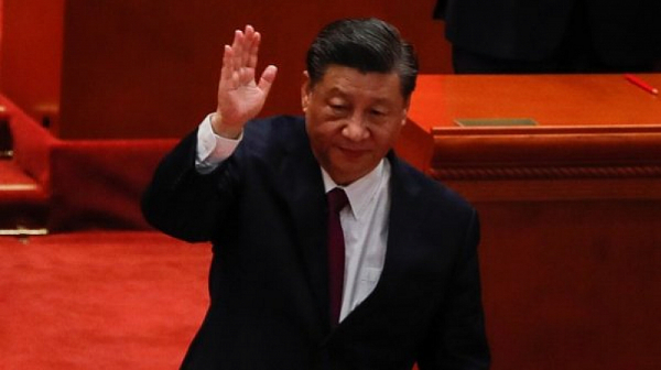 Си Дзинпин бетонира властта си в Китай