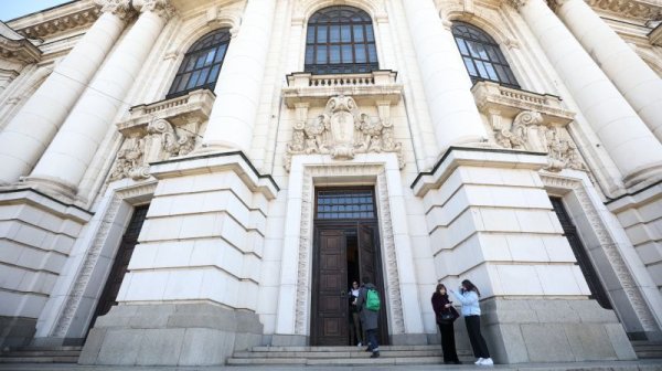 От икономика до изкуство: Кои са най-желаните специалности и университети у нас?