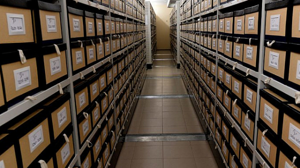 Около 1,5 милиона архивни материали на ДС събра Комисията по досиетата в Централизирания архив
