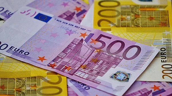 ЕС одобри заем от 90 милиарда евро за Украйна и 20-ия пакет от санкции срещу Русия