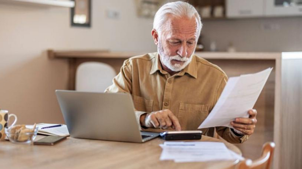 Какво трябва да знаем за преизчисляването на пенсиите на работещите пенсионери