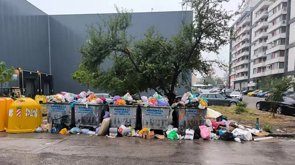 Столична община ще тества сметосъбирането по график в „Люлин“ и „Красно село“